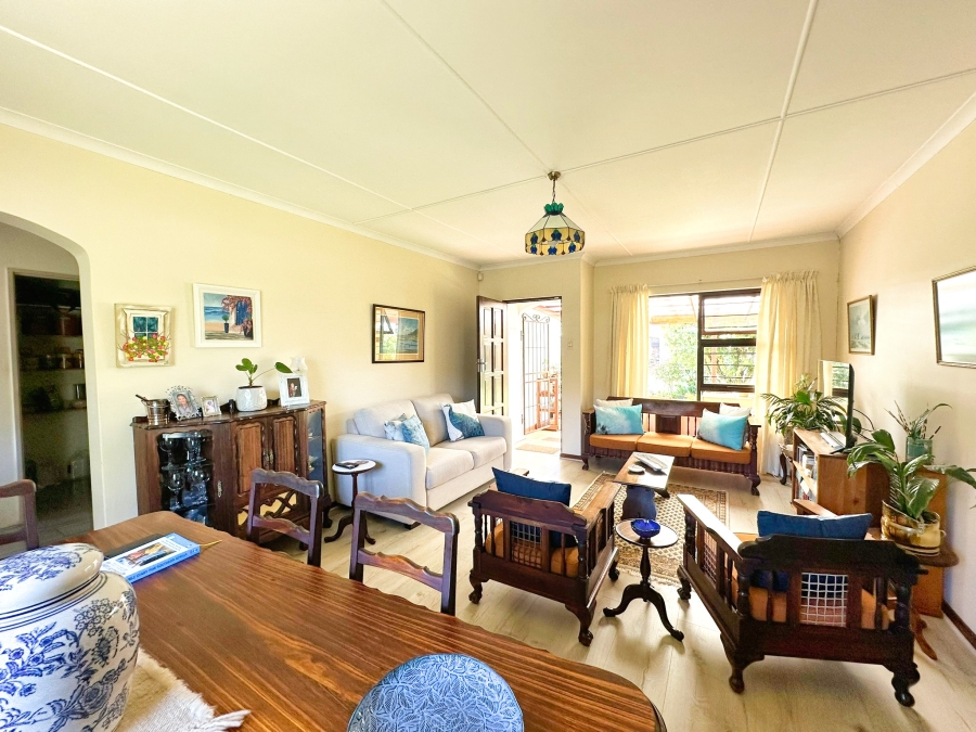 2 Bedroom Property for Sale in Meedingsride Western Cape